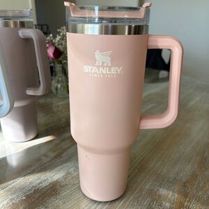 Stanley 40oz adventure quencher